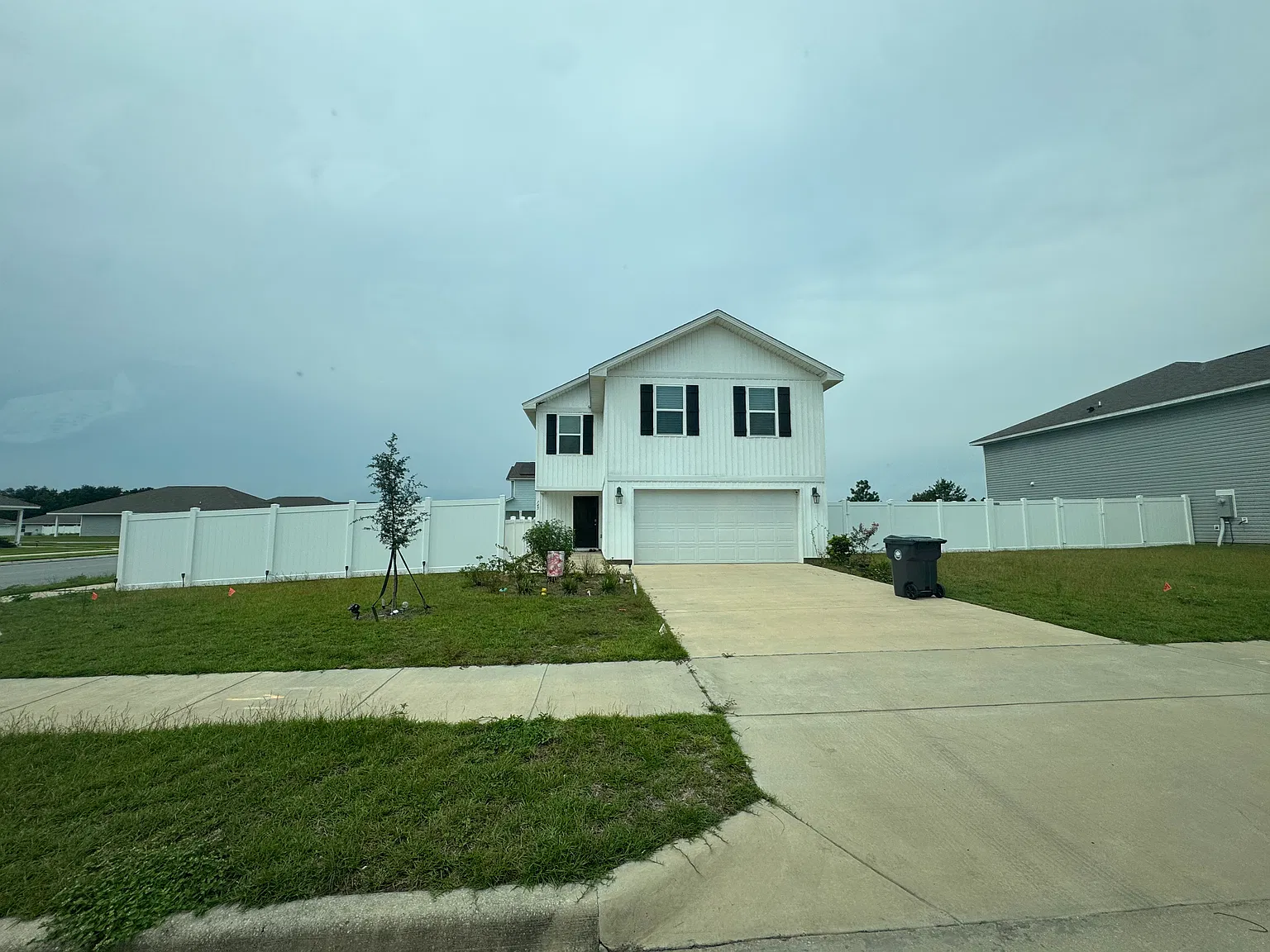 145 Arrowwood Blvd — Photo 2