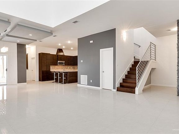 5th image of 5235 Shalom Dr