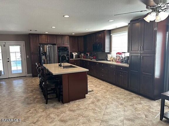 2nd image of 37610 Ruby Ln