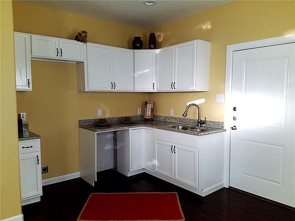 2nd image of 2731 Grafton Ave