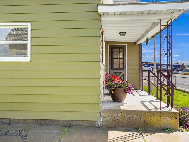 Listing photo 5