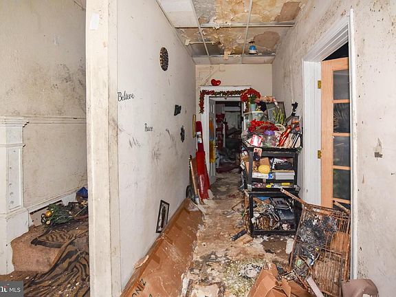3rd image of 2470 Keyworth Ave