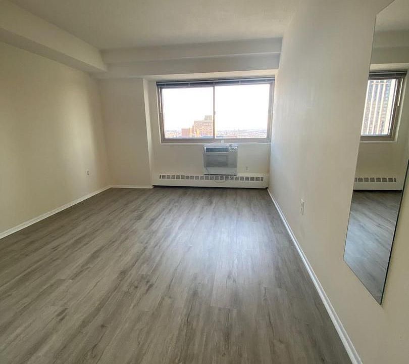1st image of 2101 Chestnut St #17-1813