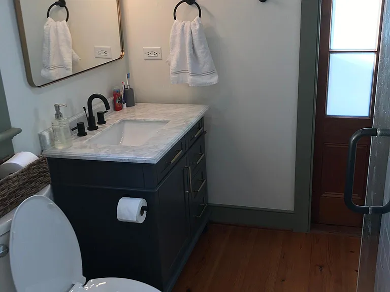 113 Line St — Photo 13