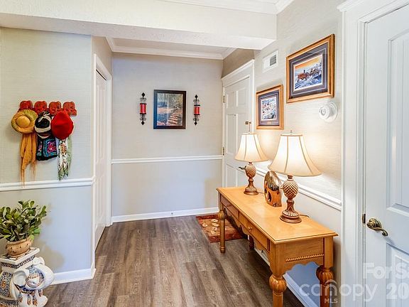 5th image of 622 S Haywood St APT 102