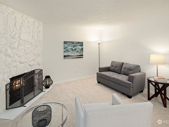 5th image of 14010 Juanita Drive NE #A4