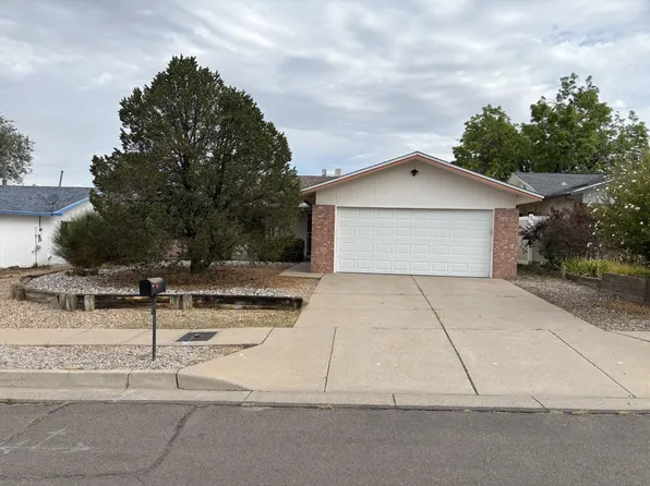8121 Irwin St NE, Albuquerque, NM 87109