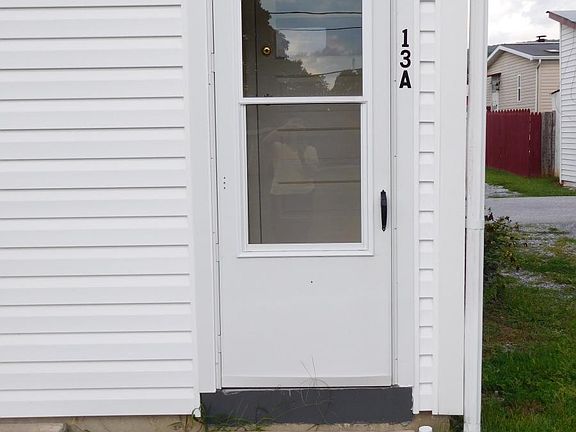 Private Entrance