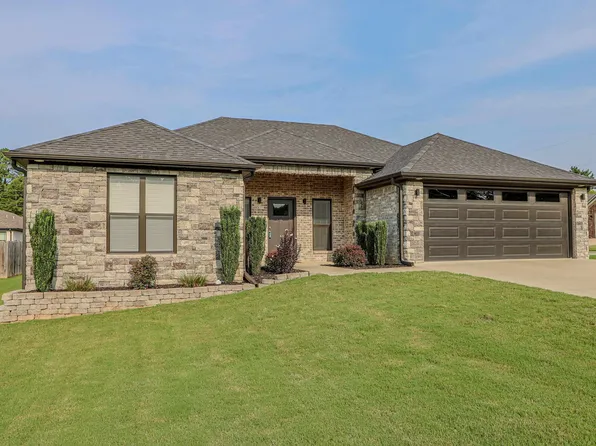 2302 S 21st St, Paragould, AR 72450