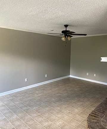 3rd image of 4210 Cedartree Dr