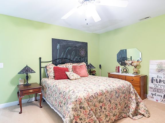 5th image of 229 Lawsons Dr