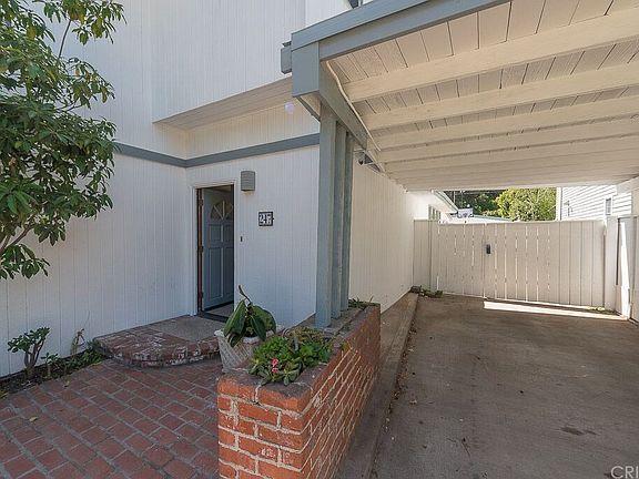 5th image of 247 N Bowling Green Way