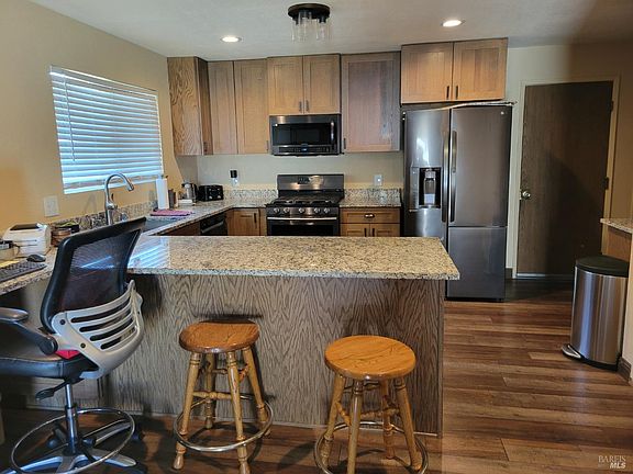 5th image of 448 Manchester Way