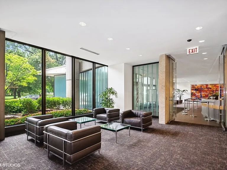 2800 N Lake Shore Dr #1311 — Photo 4