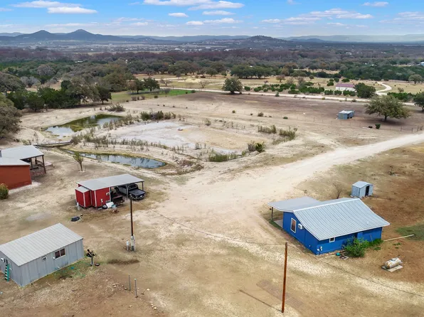 179 Pvt Rd 3830, Utopia, TX 78884