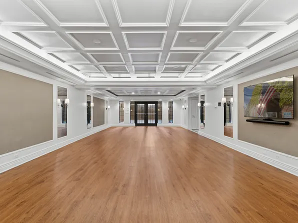 535 West End Avenue image 22 of 28