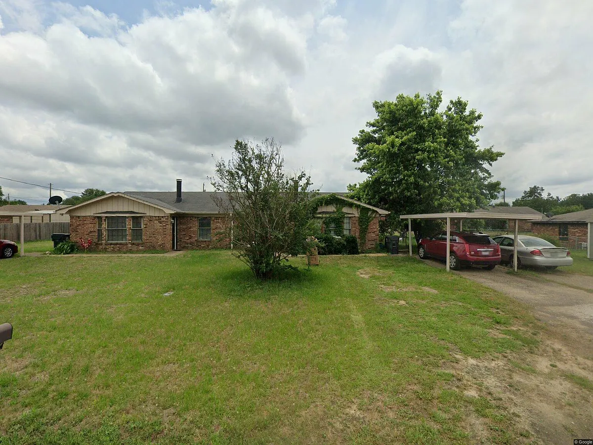 Building Photo - 14477 Dawn Ln
