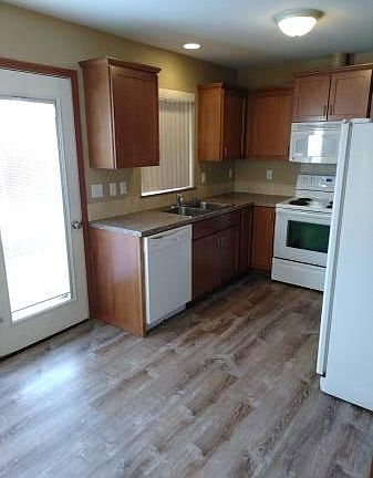 3rd image of 422 E Dalke Ave