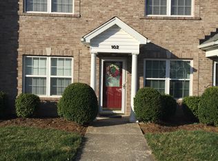 6011 Wooded Creek Dr UNIT 102, Louisville, KY 40291