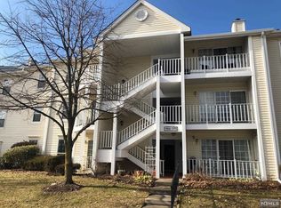 1168 Sycamore Ln, Mahwah, NJ 07430