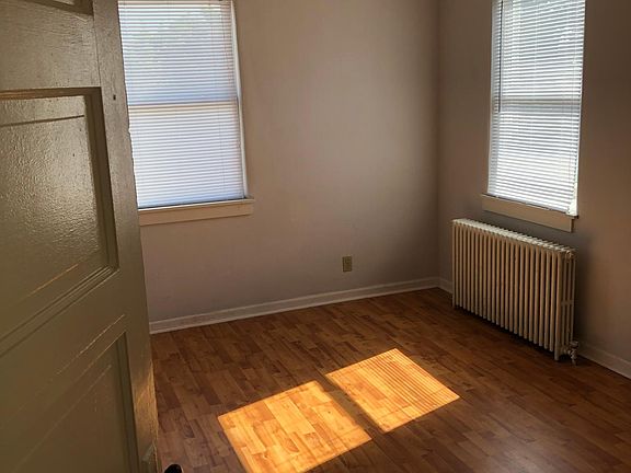 2nd image of 4369 Lake St APT 3