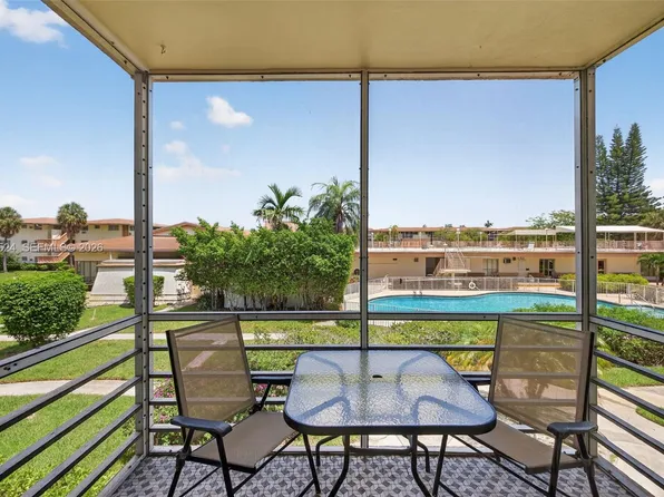 16901 NE 13th Ave APT 210, Miami, FL 33162