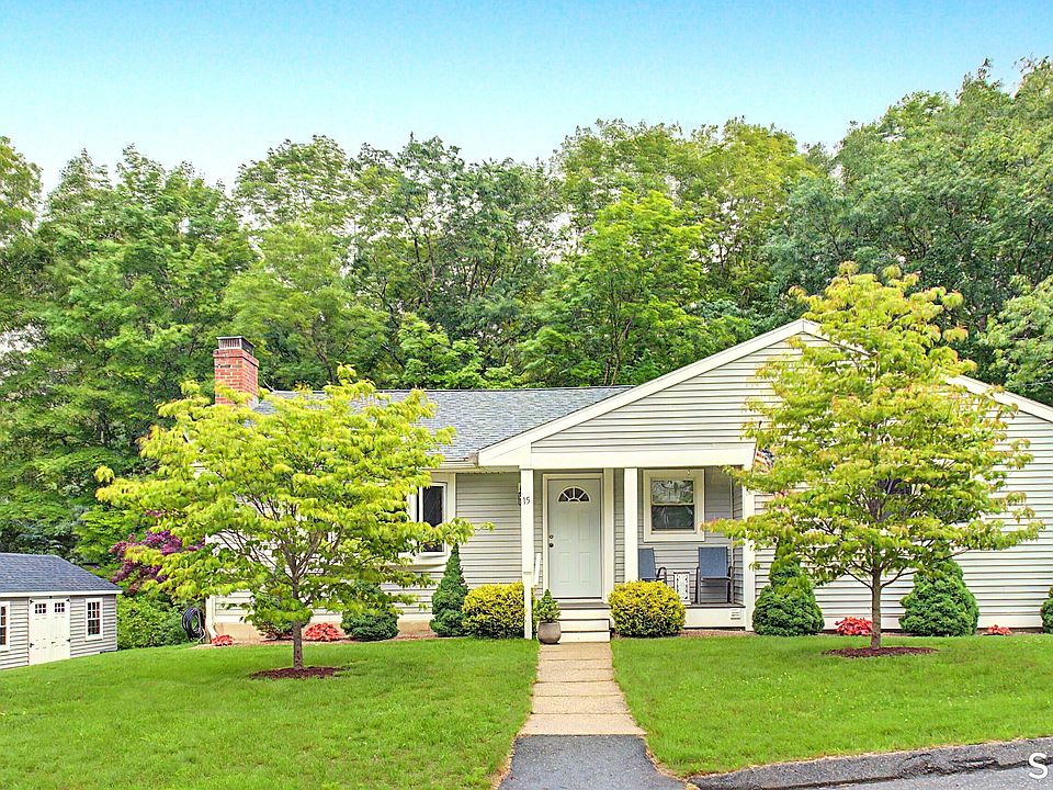 1st image of 15 Cloverdale Circle