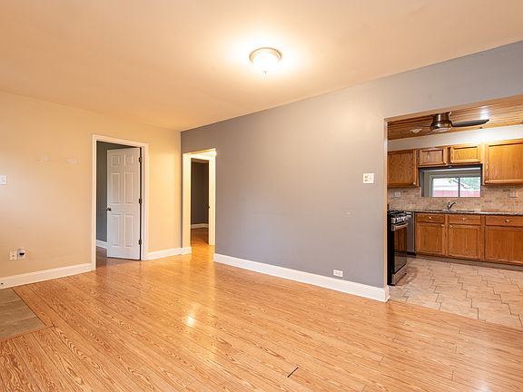 2nd image of 9518 S 89th Ave