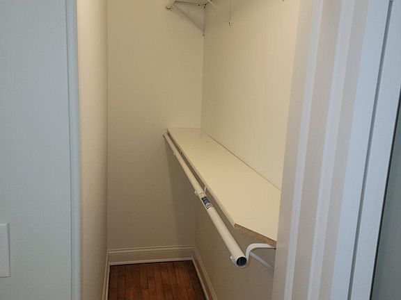 3rd image of 1932 N Keeler Ave #1