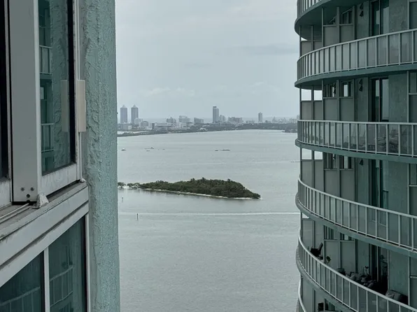 1900 N Bayshore Dr APT 2819, Miami, FL 33132