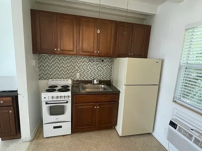 100 Cascade Ln #8 — Photo 8