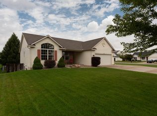 10325 Hannah Dr, Zeeland, MI 49464