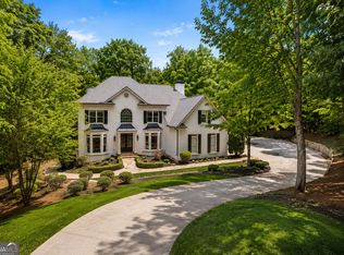 110 Valley Summit Ct, Roswell, GA 30075