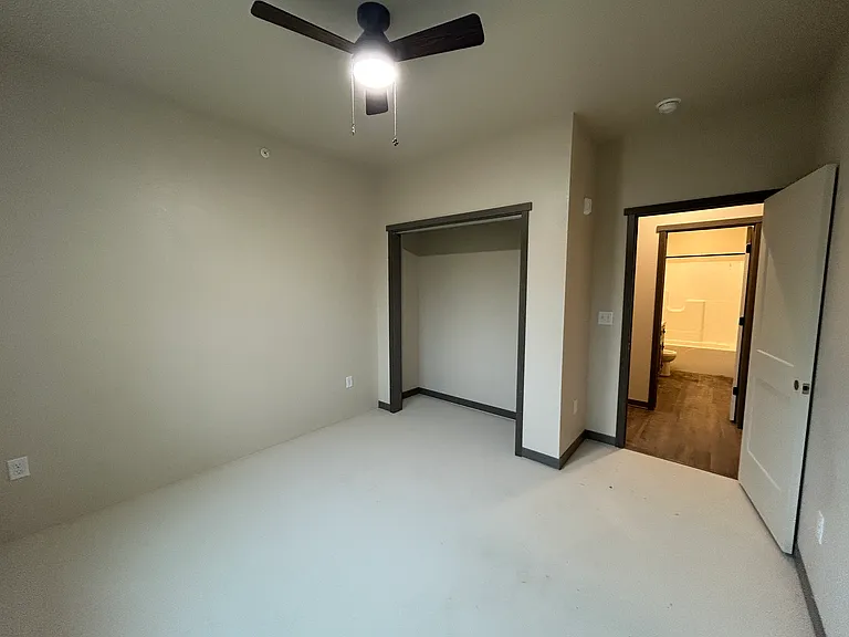 6950 Hickman Rd #300A — Photo 16
