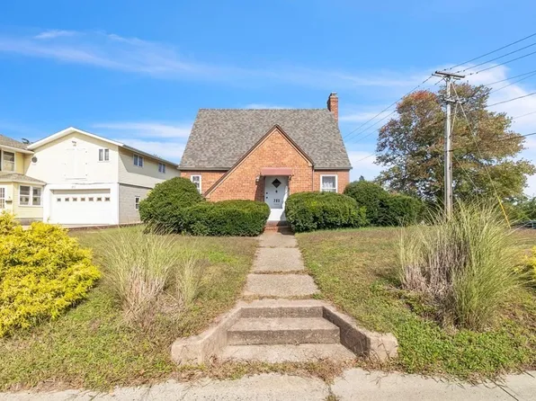 285 East St, Chicopee, MA 01020