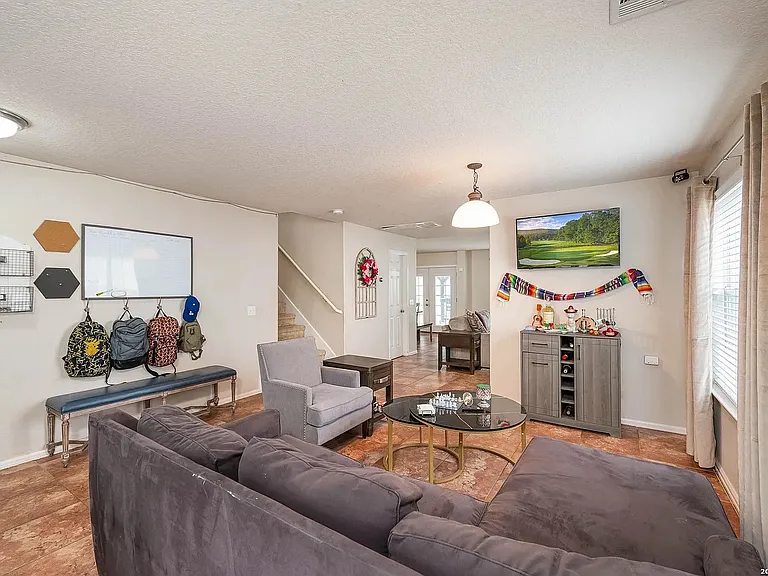 3911 Valencia Peak — Photo 11