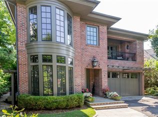 60 E Elm St, Greenwich, CT 06830