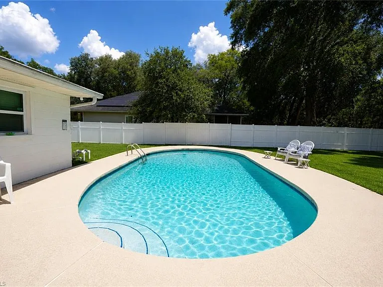 655 SW Pointview Rd — Photo 39