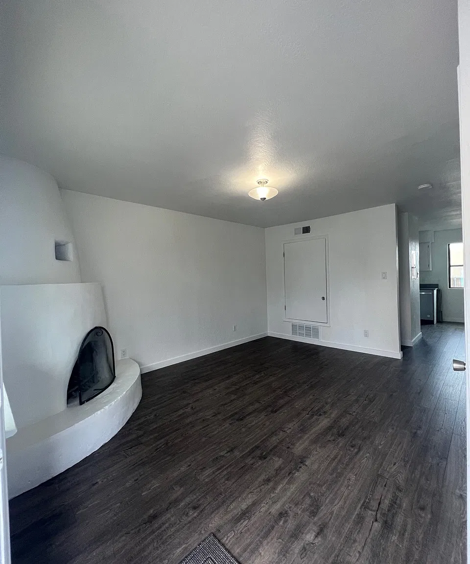 2 bed, 1.5 bath, 1075 sqft, $1,900 — Photo 3