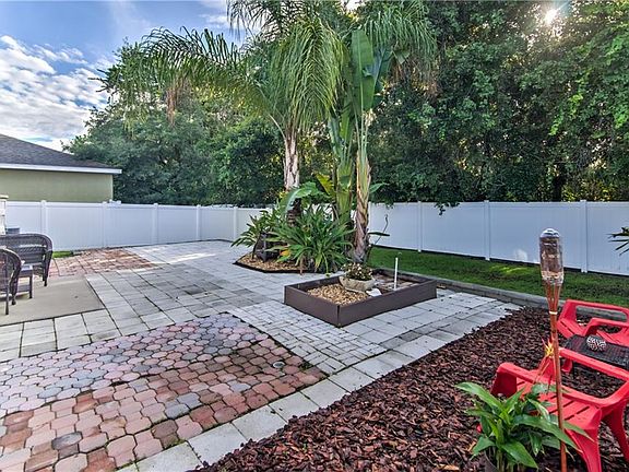 5th image of 8424 Tidal Breeze Dr