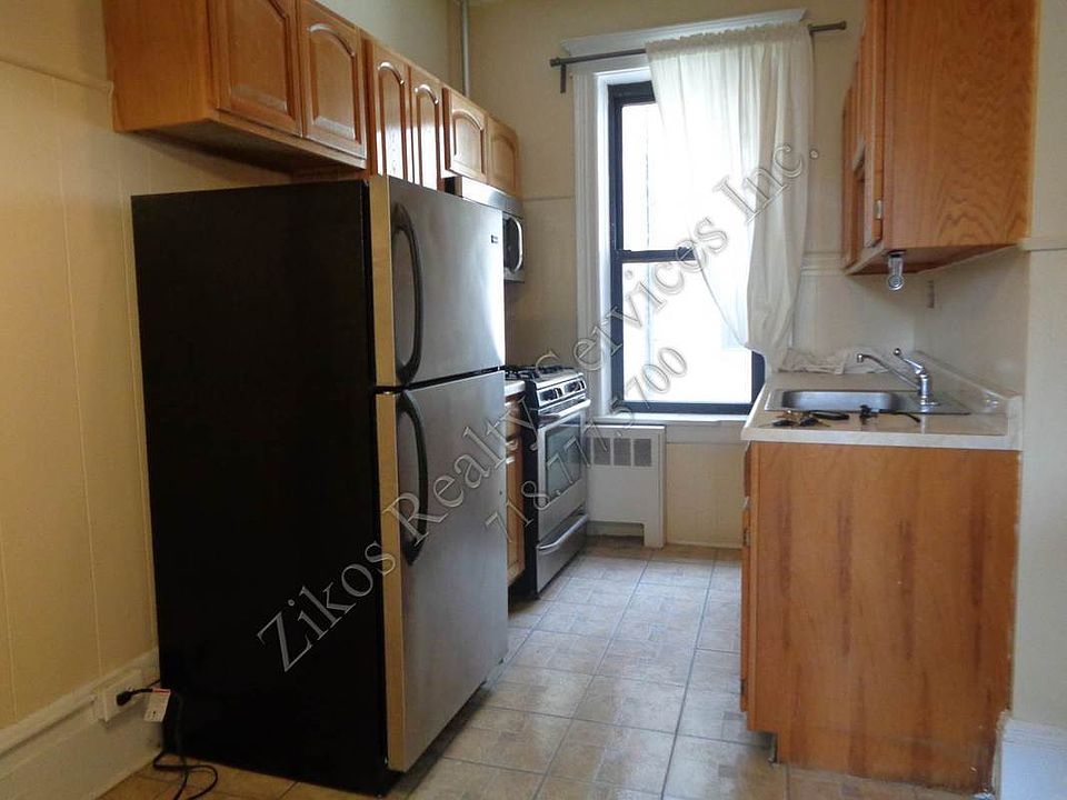 1st image of 2371 37th St APT 1R