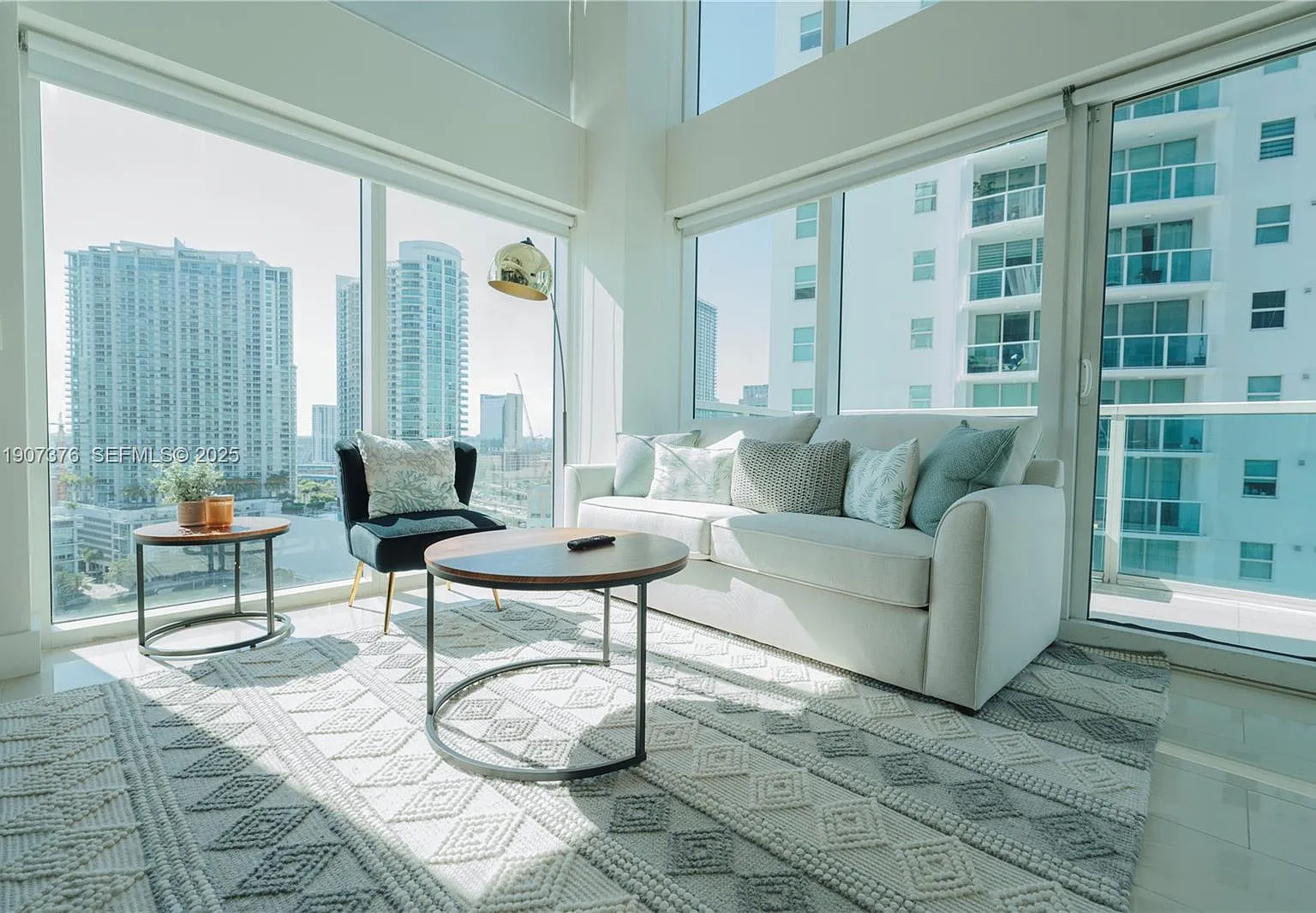 2 bed, 1267 sqft, $6,000 — Photo 2