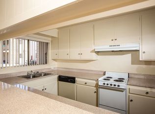 2635 Milton Ave APT 14, Fullerton, CA 92831