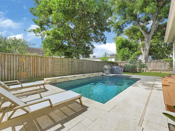 806 English St, Houston, TX 77009