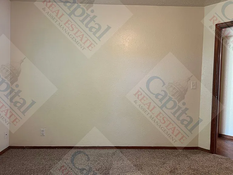 1322 Glen Oaks Ct — Photo 17