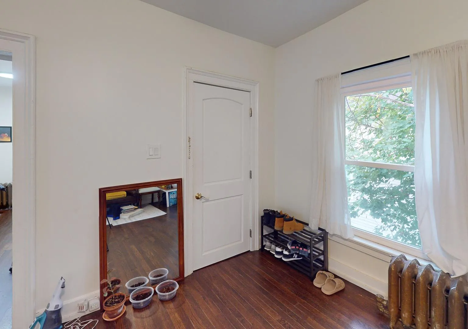 2 bed, $1,350 — Photo 4