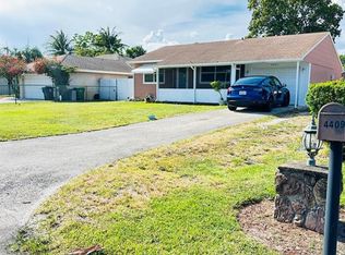 4421 Broadway St, Lake Worth, FL 33461