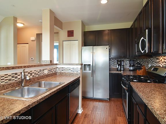 4th image of 1951 Potomac Ct