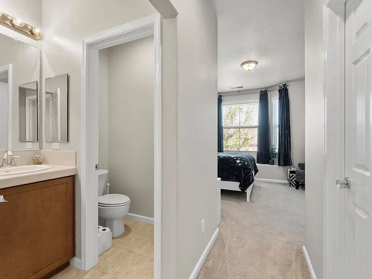 2212 Grosvenor Park Pl — Photo 8