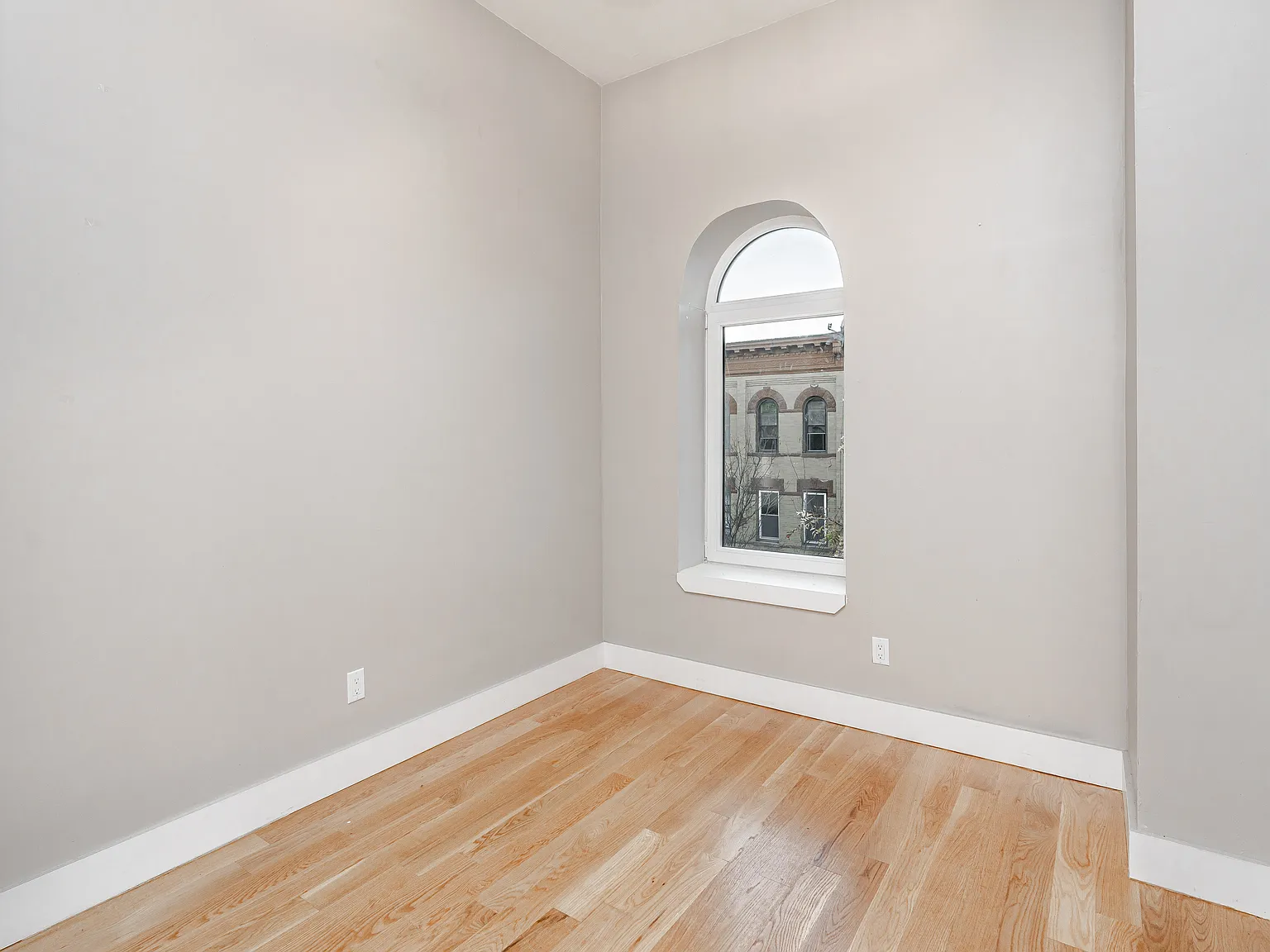 269 Linden Street — Photo 3